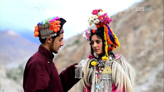 티벳 브록파 마을의 흔한 커플.JPG (부러움 주의) | 인스티즈