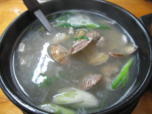 뚝배기칼국수 이미지
