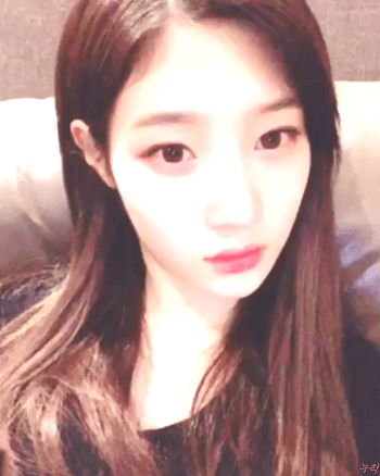 [다이아] 어제자 정채연 인스타 (#잘자요) 움짤~ (핵미모 주의) | 인스티즈