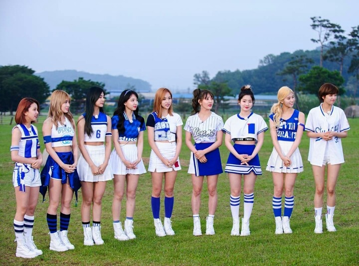 [트와이스] 치얼업 활동 열일한 JYP코디 | 인스티즈