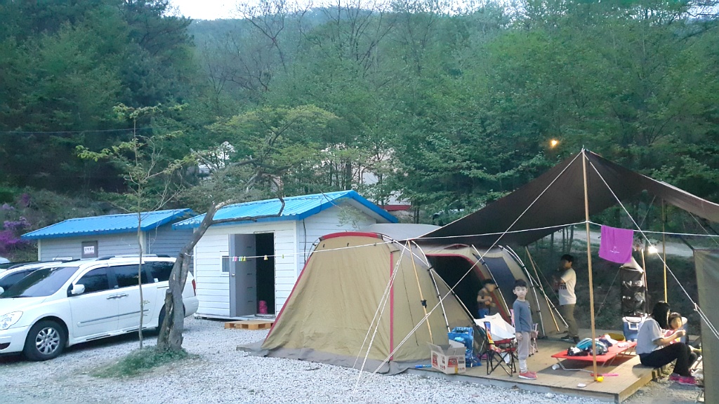 산마루 캠핑장 이미지