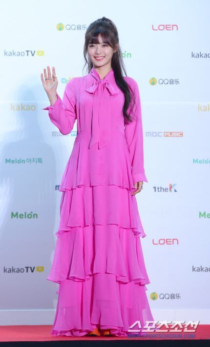 코디가 정신차린것 같은 오늘자 김유정 | 인스티즈