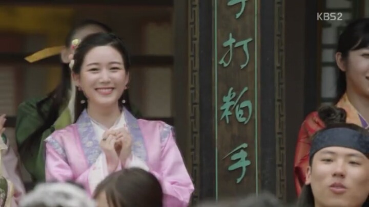 [화랑] 1500년 전 인기 아이돌 화랑 출근길 풍경.jpg (feat.럽라 떡밥) | 인스티즈