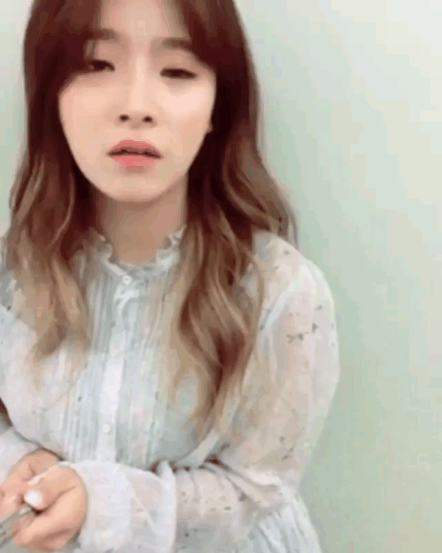 V앱에서 시키는거 다하는 귀요미 벤 ㅋㅋㅋ | 인스티즈