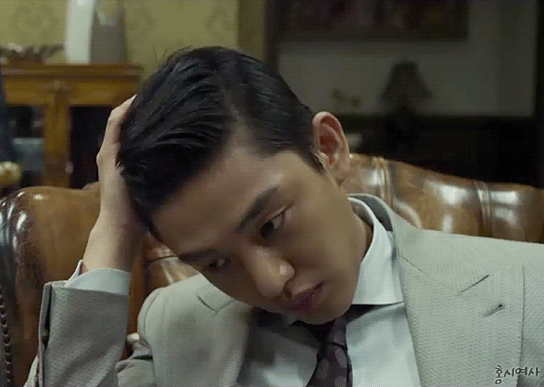 극과극 성향의 동시대 남자배우 .twt | 인스티즈