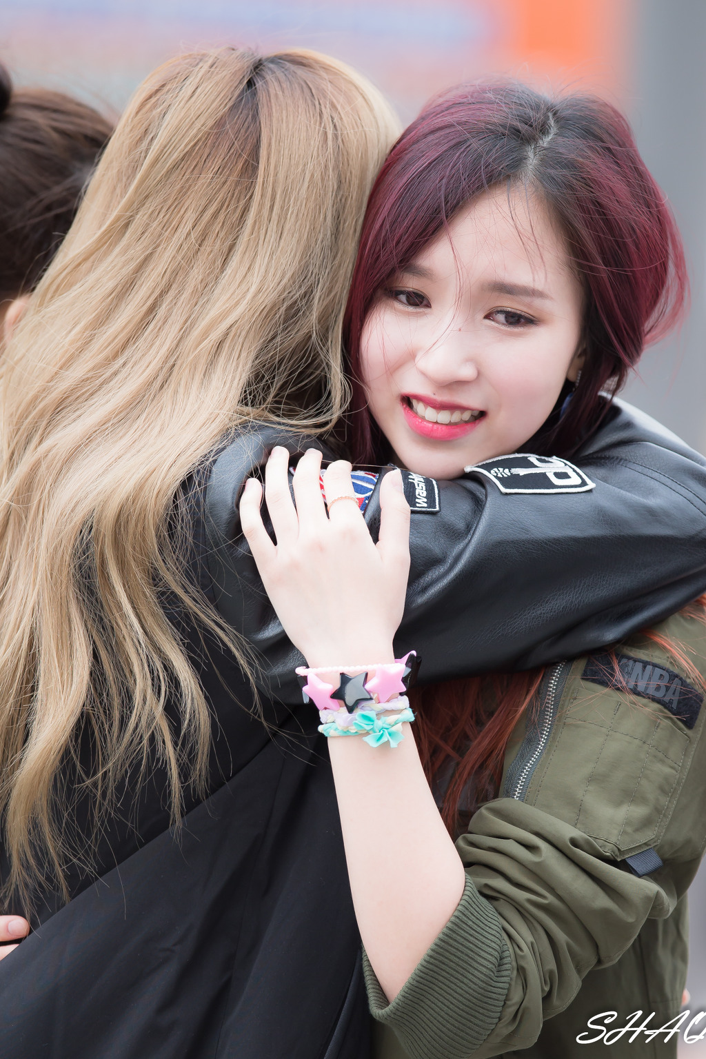 트와이스 사쯔와 미사나.gif | 인스티즈