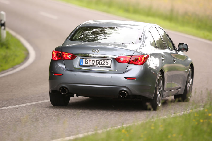 인피니티 Q50 하이브리드 vs 렉서스 GS 450h | 인스티즈