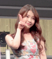 아이유 브이.gif | 인스티즈