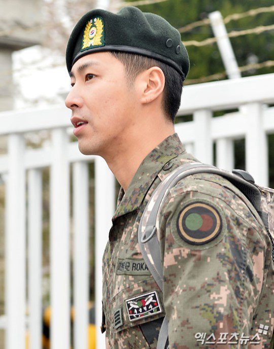 오늘 전역한 유노윤호 | 인스티즈