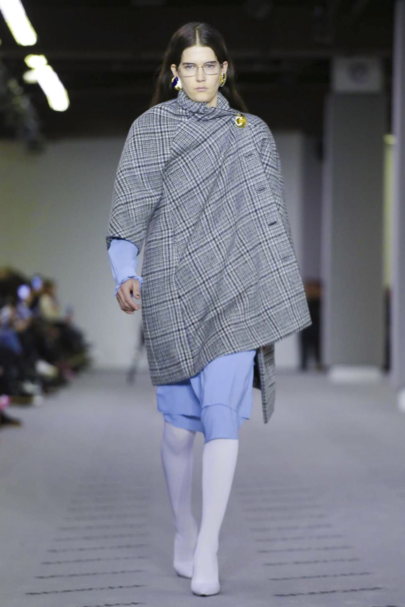 발렌시아가 2017 F/W 컬렉션 | 인스티즈