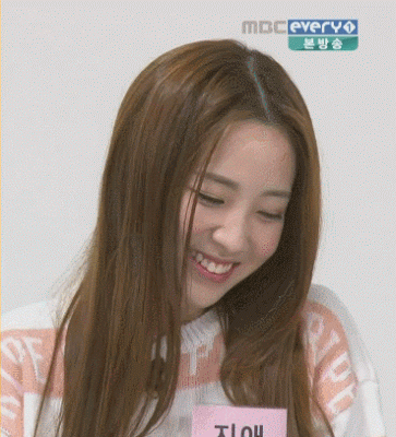 러블리즈 지애.gif | 인스티즈