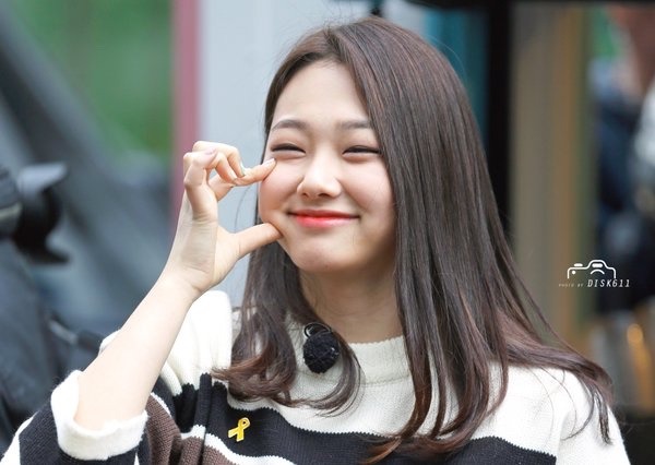 강미나 팬들의 끊이지 않는 논쟁 | 인스티즈