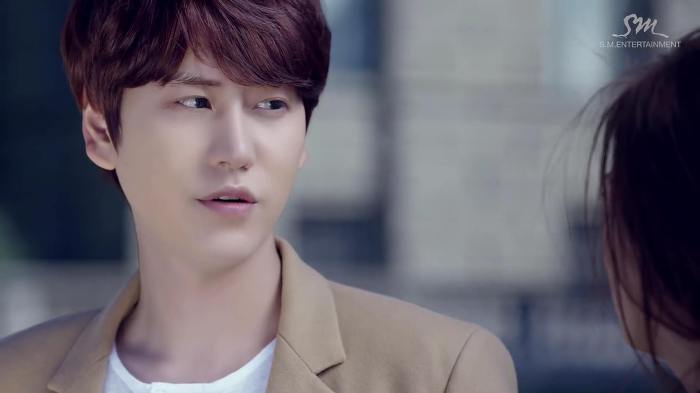  어이없는 규현 신곡 뮤직비디오 캡처 | 인스티즈