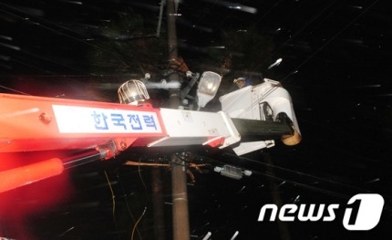 태풍 차바 제주 고산 최대순간풍속 초속 56.5ｍ '역대급 강풍'(속보) | 인스티즈
