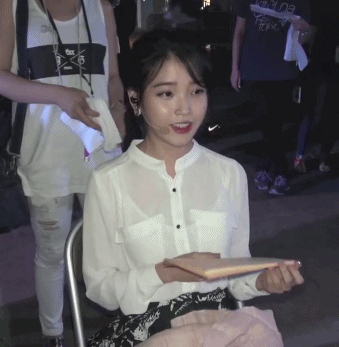 아이유.gif | 인스티즈