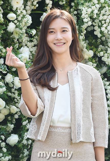 오늘자 차예련 | 인스티즈