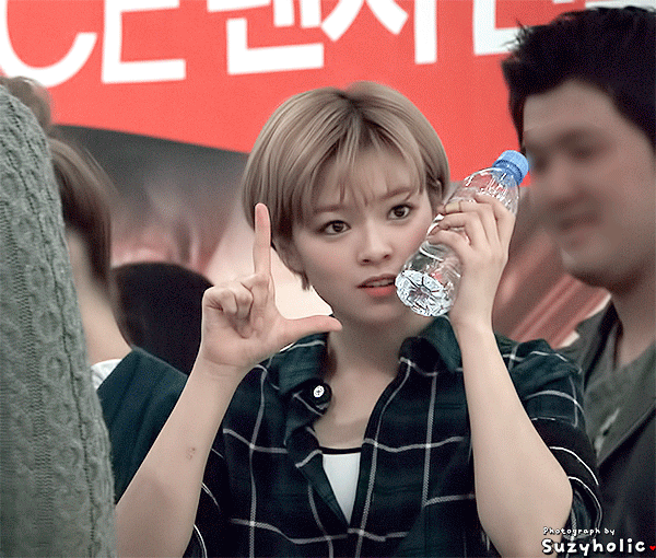 트와이스에서 걸크러쉬를 담당하고 있는 정연.gif | 인스티즈