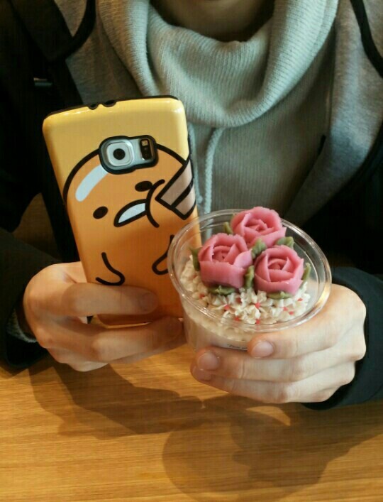 인스타 올리면 좋아요 많이 받게 생긴 꽃모양 디저트 모음 | 인스티즈