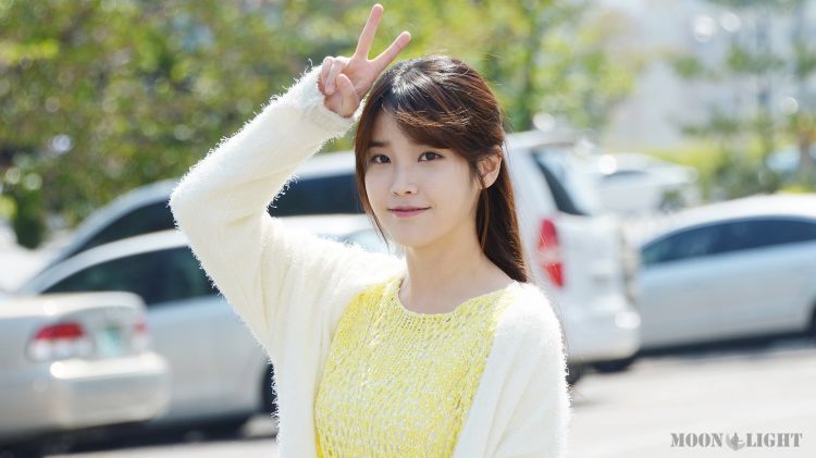 아이유 손.jpgif | 인스티즈