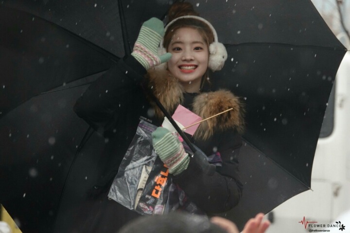 [트와이스] 눈보다 하얀거 같은 오늘자 다현이 | 인스티즈