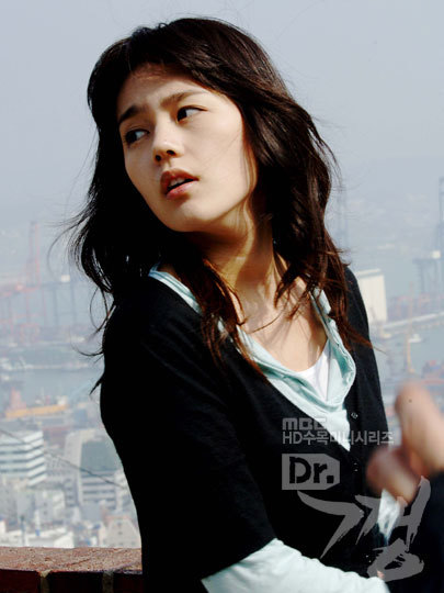 당시 23살이란 나이에 결혼한 배우.jpg | 인스티즈