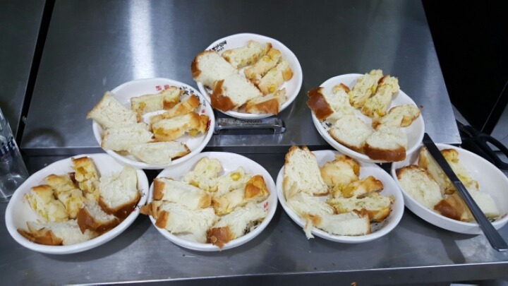 황칠백숙 이미지