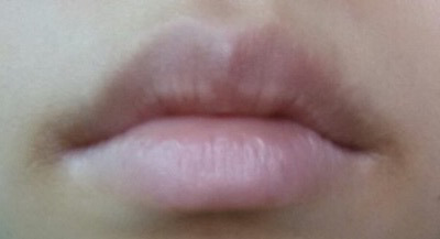 썸남,짝남 만나는데 입술색 없이 만나기 vs 이에 고춧가루 껴있는상태로 만나기 | 인스티즈