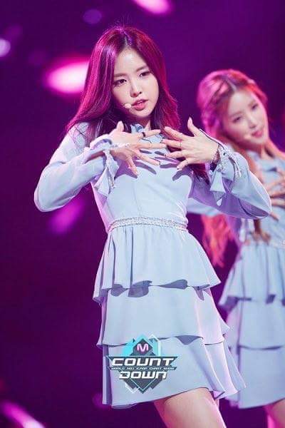 뒷태좋은 나은이 | 인스티즈
