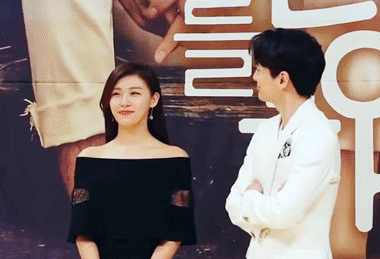 끼부리는 이진욱.gif | 인스티즈