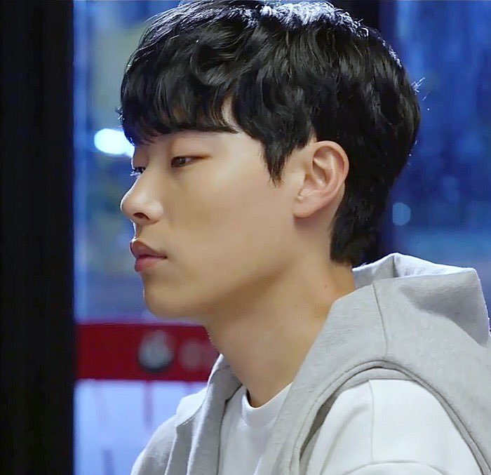 류준열로 알아보는 남자 앞머리 까기 vs 내리기 | 인스티즈