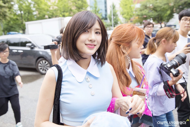 [에이핑크] 잠에서 깨어나는 건 어려운 일이라서 하영이 | 인스티즈