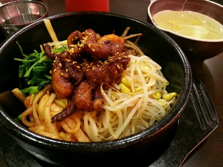 한국인의 밥심! 돌솥제육비빔밥 낙지돌솥비빔밥 jpg | 인스티즈