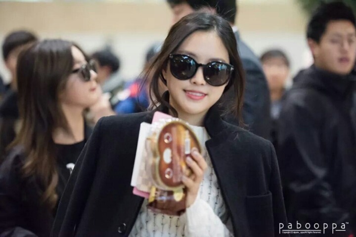 선글라스 낀 나은이 | 인스티즈