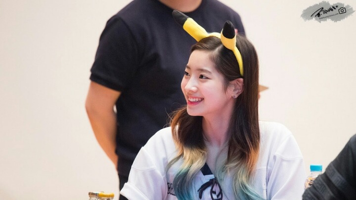 [트와이스] 팬싸에서 비눗방울 가지고 노는 다현이(청량함은 다현이가b) | 인스티즈
