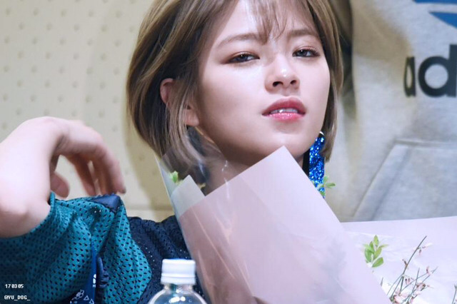 머리 조금 더 기르고 더 예뻐진 트와이스 정연이 | 인스티즈