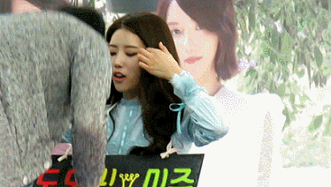 팬한테 거절당하는 연예인들.gif | 인스티즈