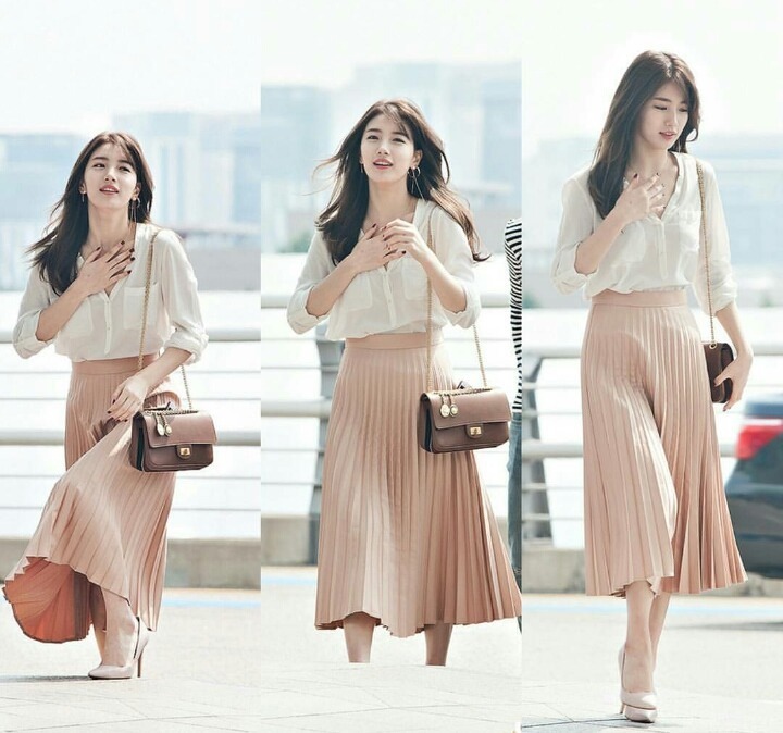 기자에게 인사하는 수지 | 인스티즈