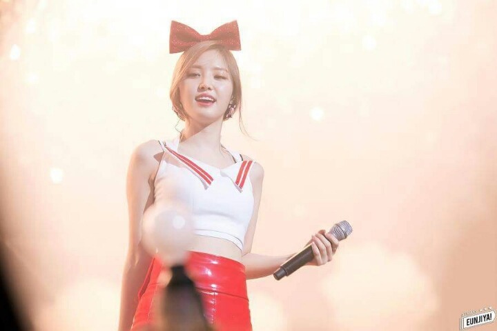 나은씨는 뭐 먹어서 이쁘지???? | 인스티즈