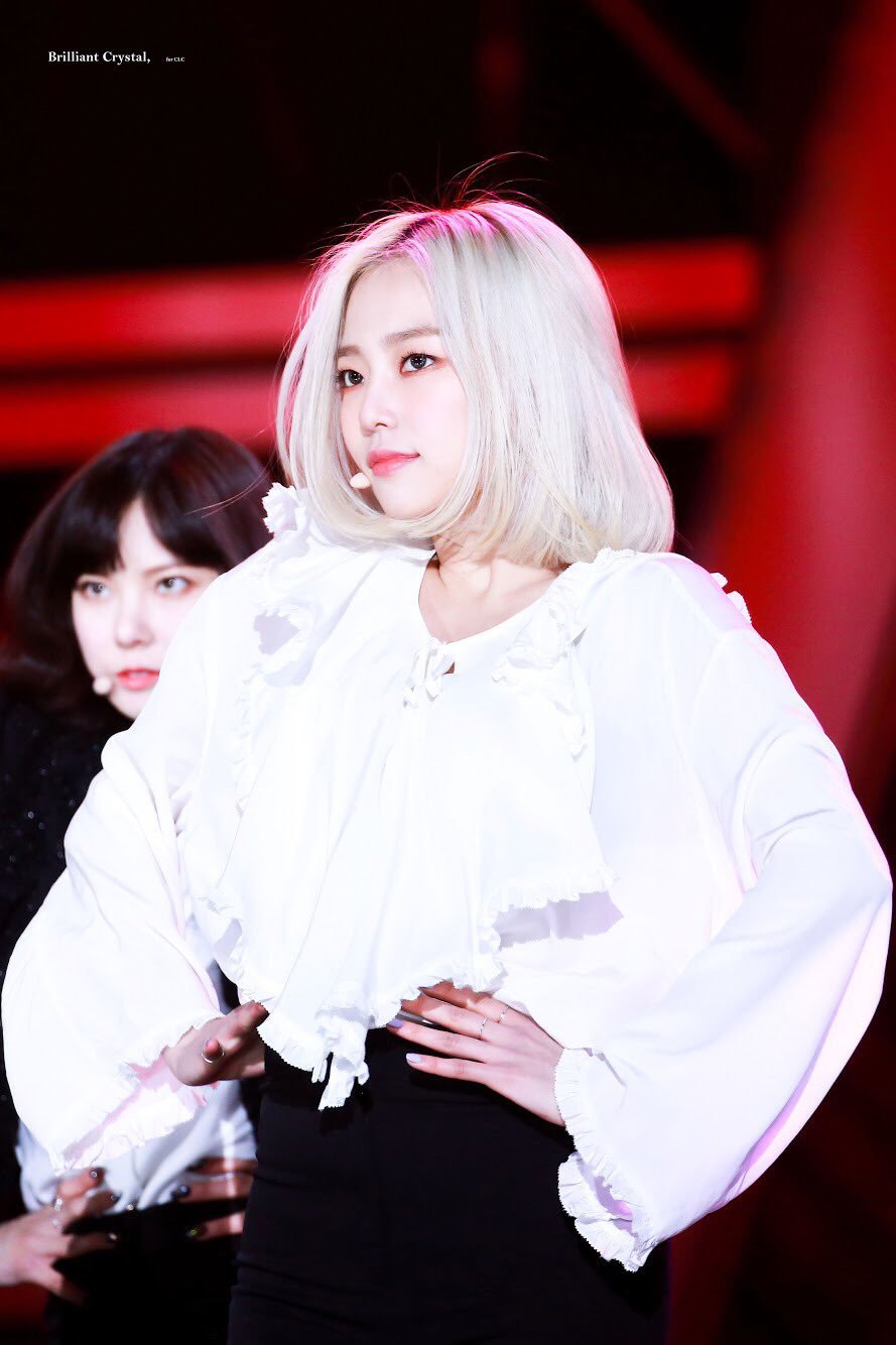 단발머리가 찰떡같이 어울리는 CLC 장예은.jpgif | 인스티즈