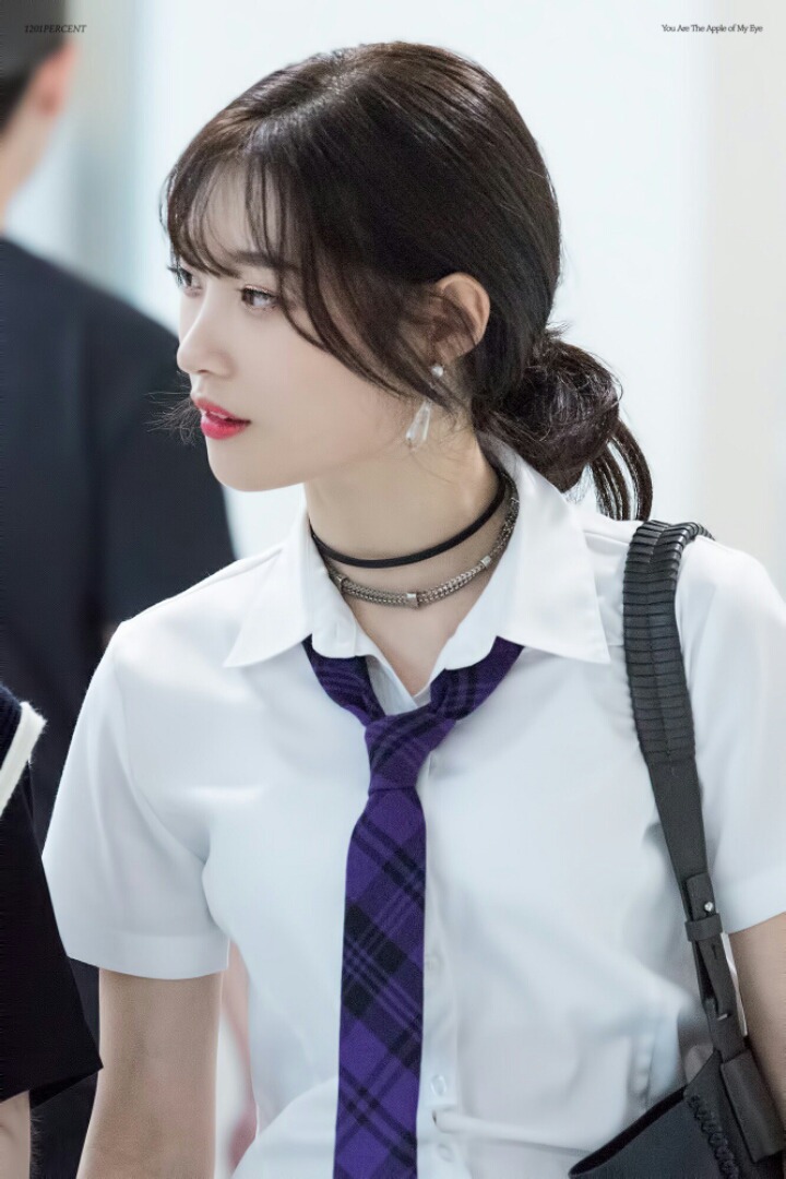 흰 의상이 참 잘어울리는 처자 | 인스티즈