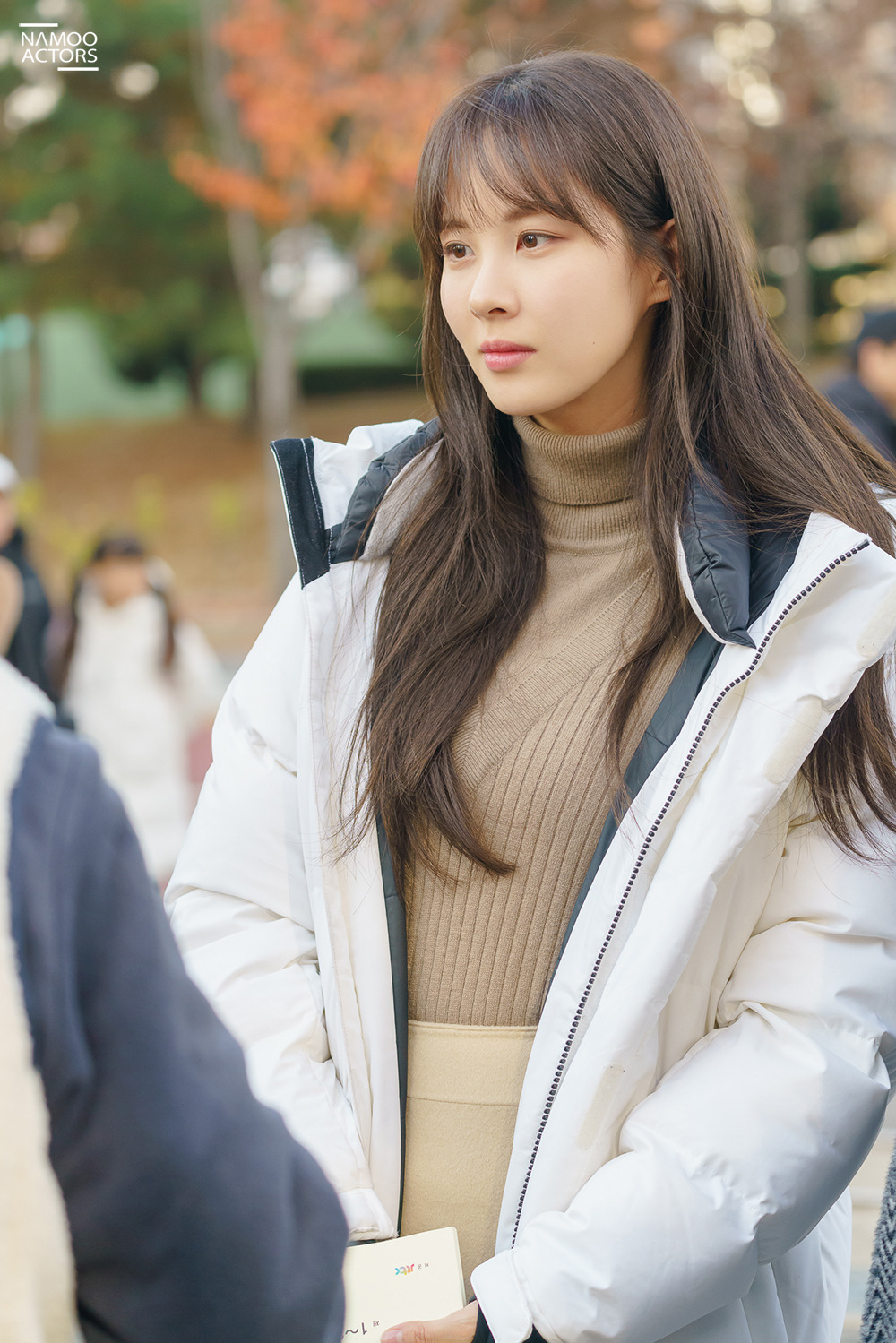 990CB13E5E556842074C30