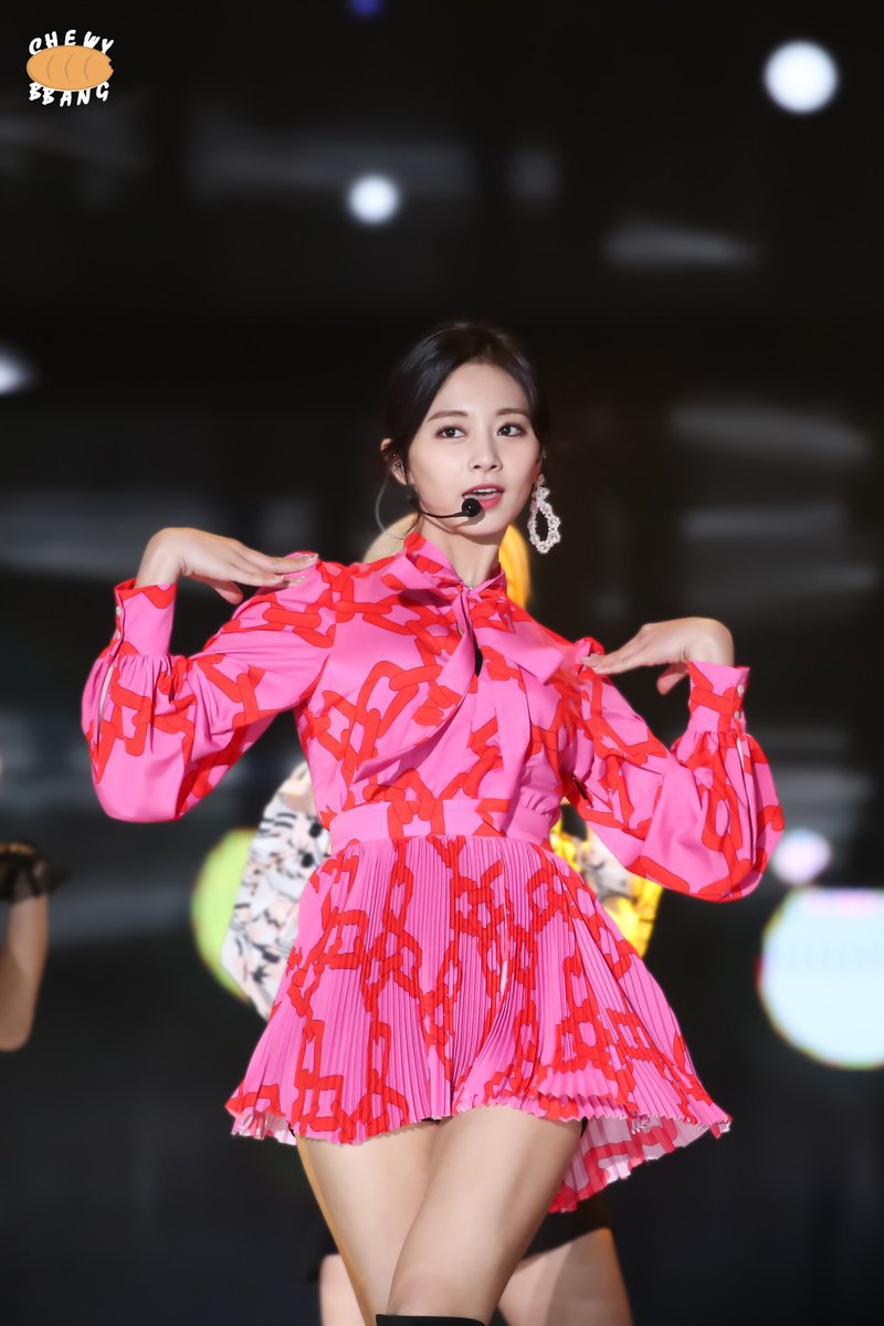 머리묶은 쯔위.jpgif | 인스티즈