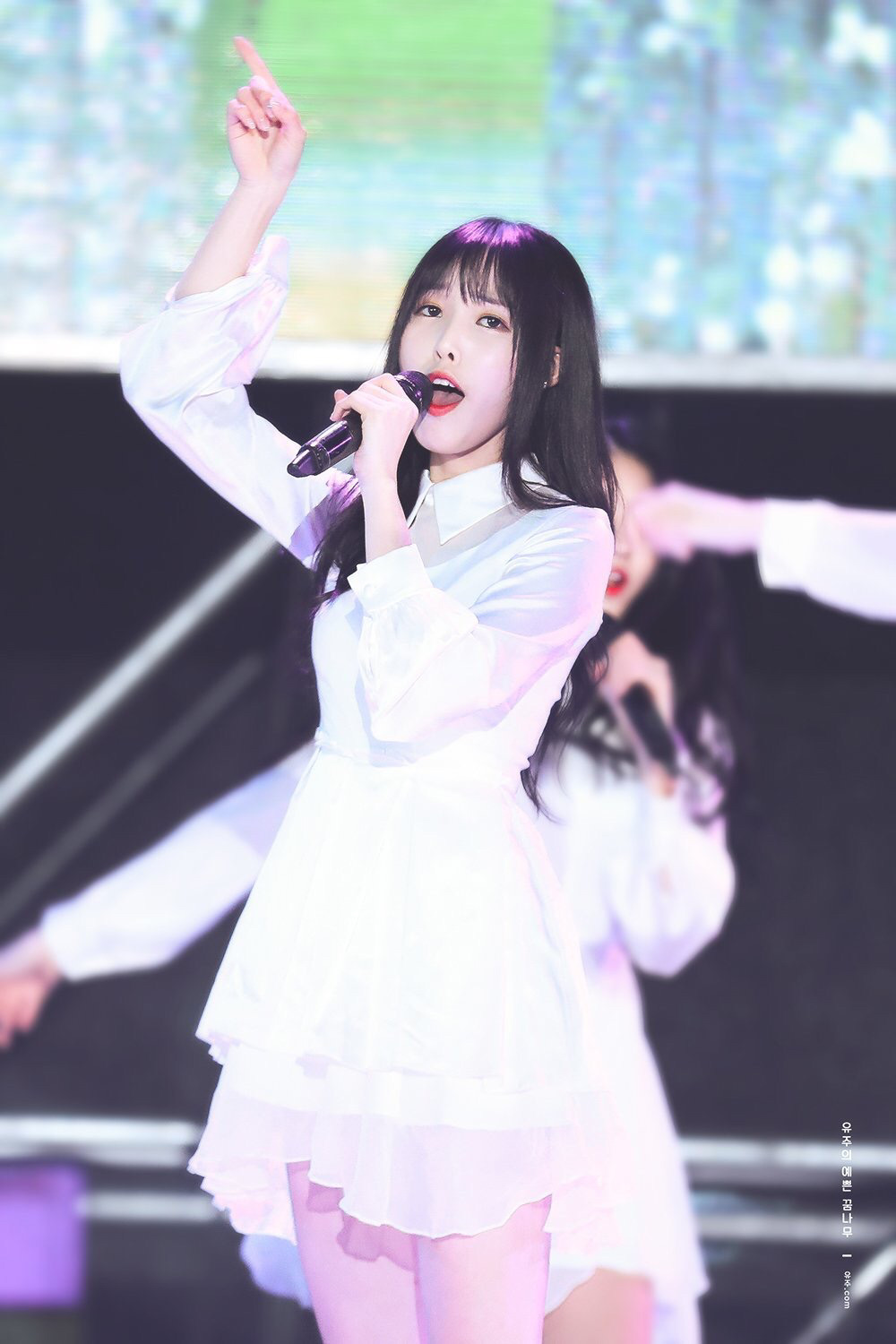 [여자친구] 생일파티에 초대받아서 유주 | 인스티즈