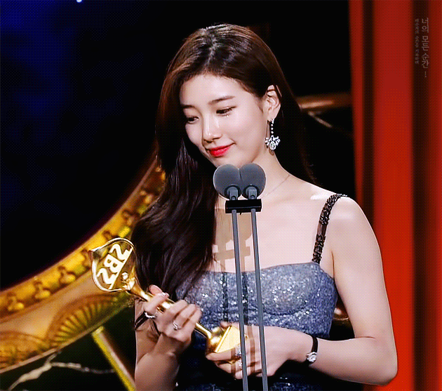 연기대상 아름다운 수지.gif | 인스티즈