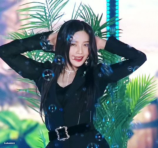레드벨벳 조이.gif | 인스티즈