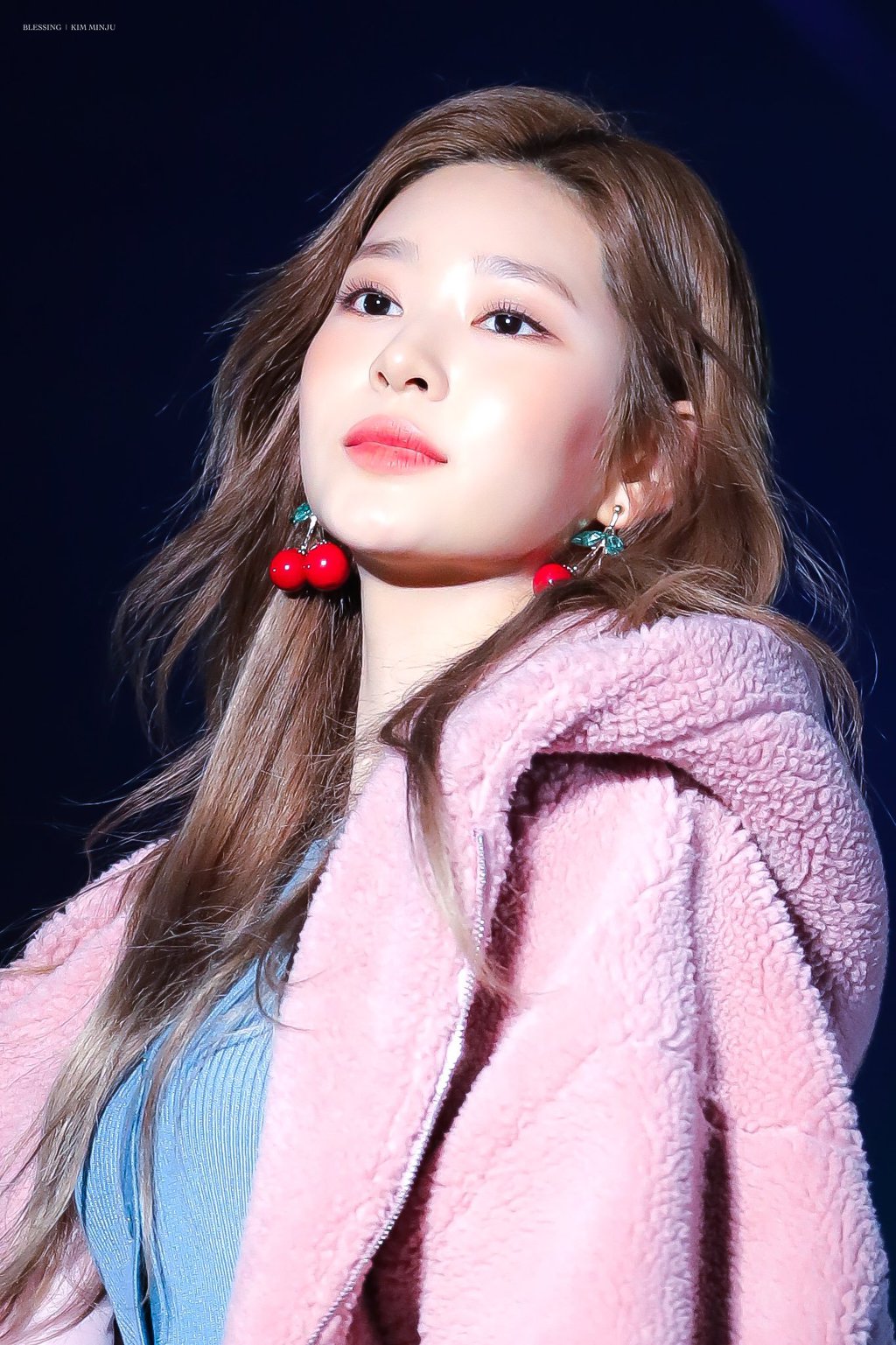 좀이쁜거같은 아이즈원 민주.jpg | 인스티즈
