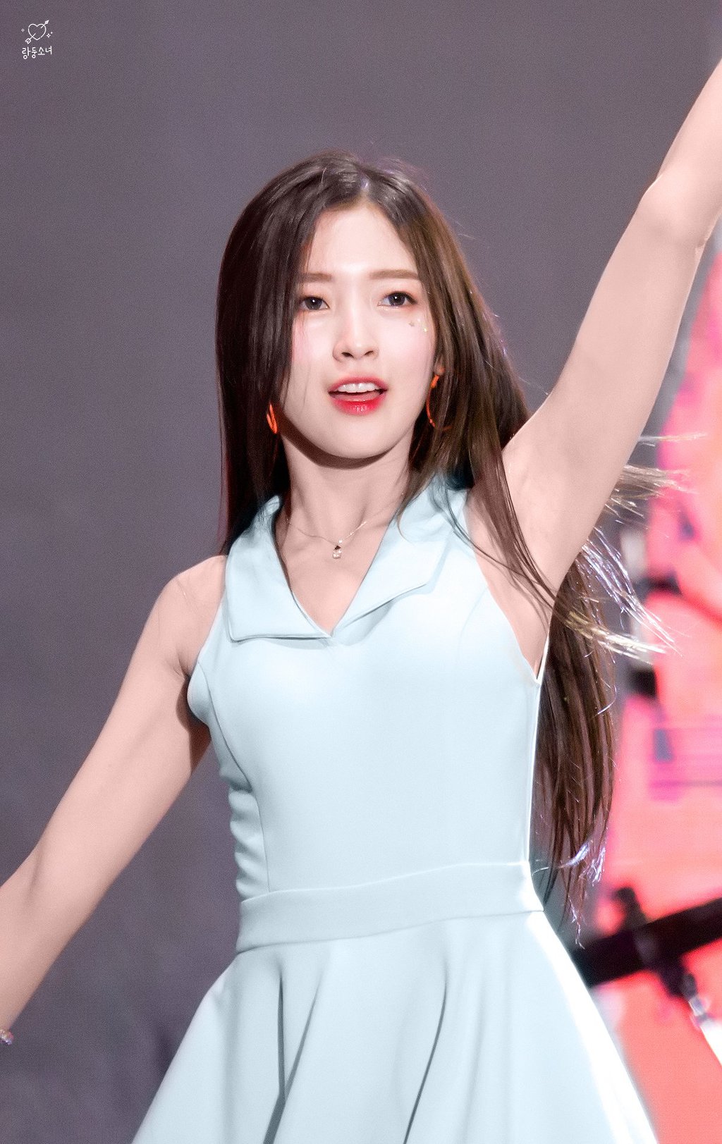 최예원 a.k.a 오마이걸 아린.jpgif | 인스티즈