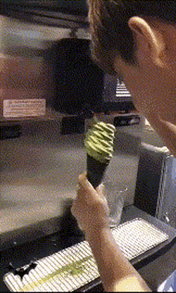 담을 수 있을 만큼 담아가세요.gif | 인스티즈