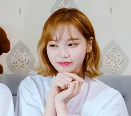 세상에서 제일 예쁜 아이즈원 김채원.gif | 인스티즈