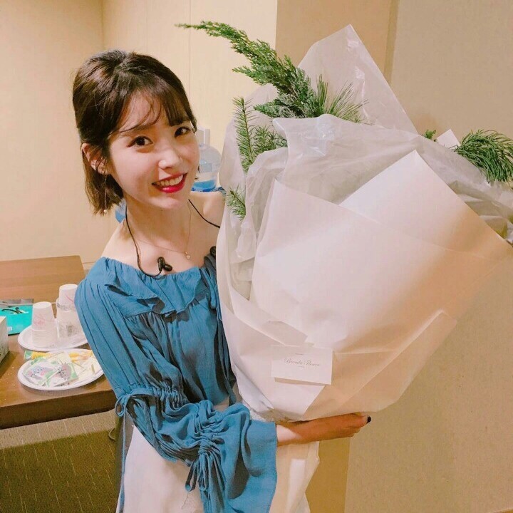10번째 하루 한번 이지은 아이유 | 인스티즈
